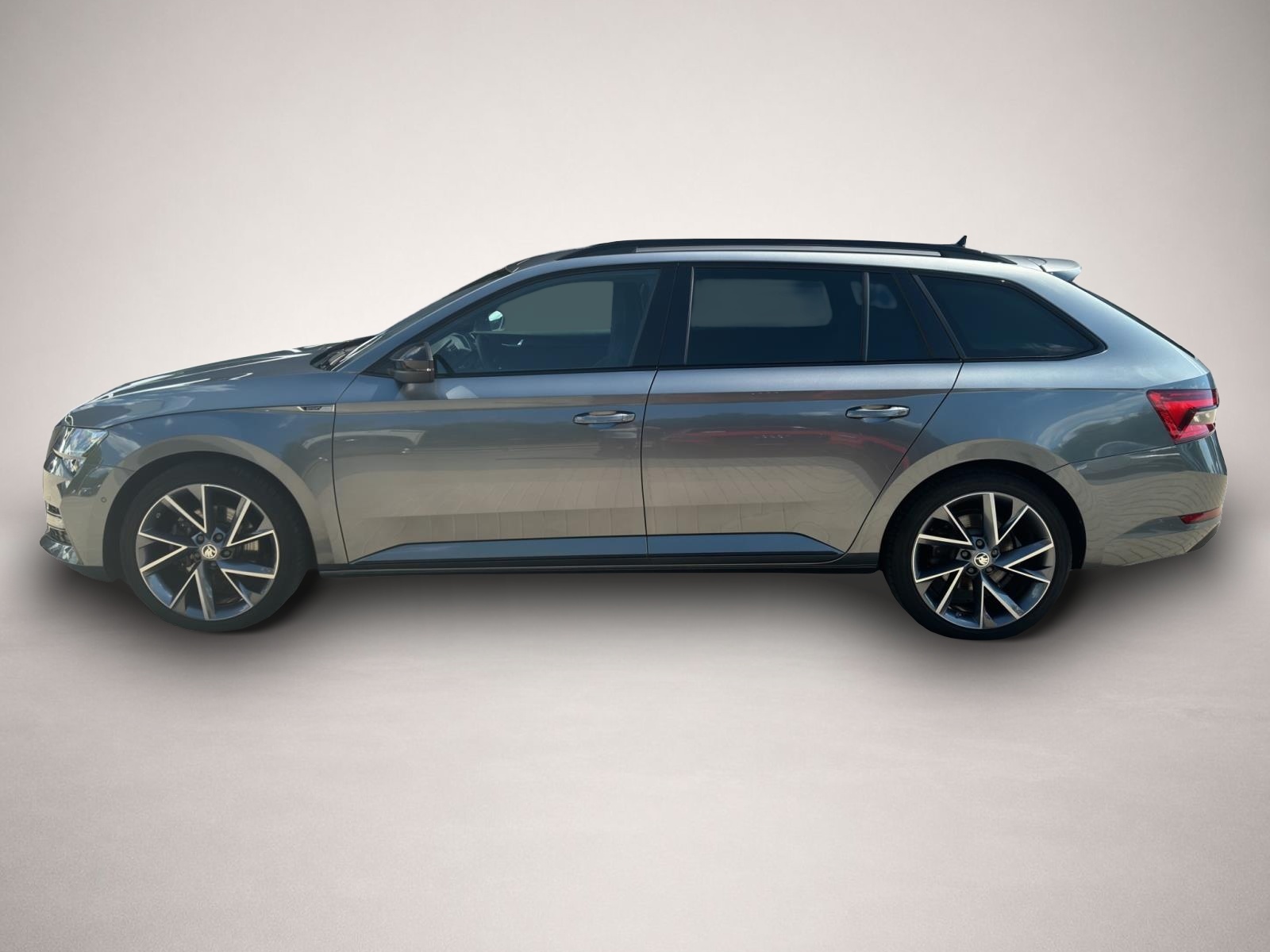 Bild 3 Skoda Superb Combi 1.4 eHybrid DSG Sportline STANDH AH