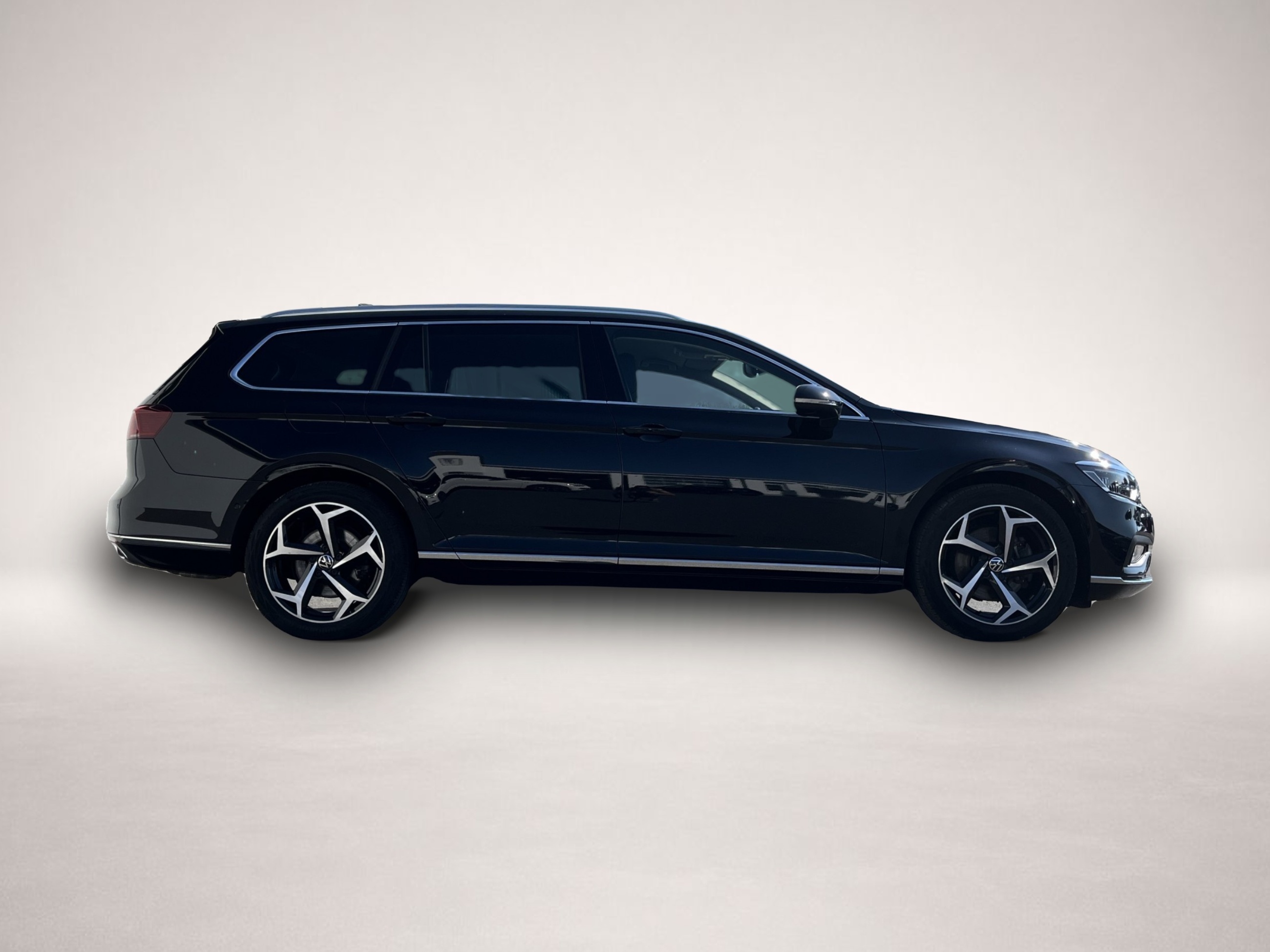 Bild 4 Volkswagen Passat Variant 2.0 TSI DSG Elegance 1,99 Fin. 18