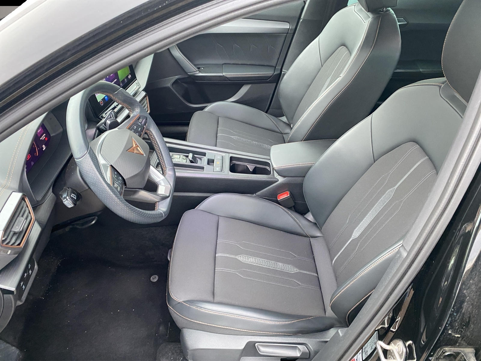 Bild 6 Cupra Formentor 1.5 TSI DSG KAMERA NAVI LED ACC ALU 19