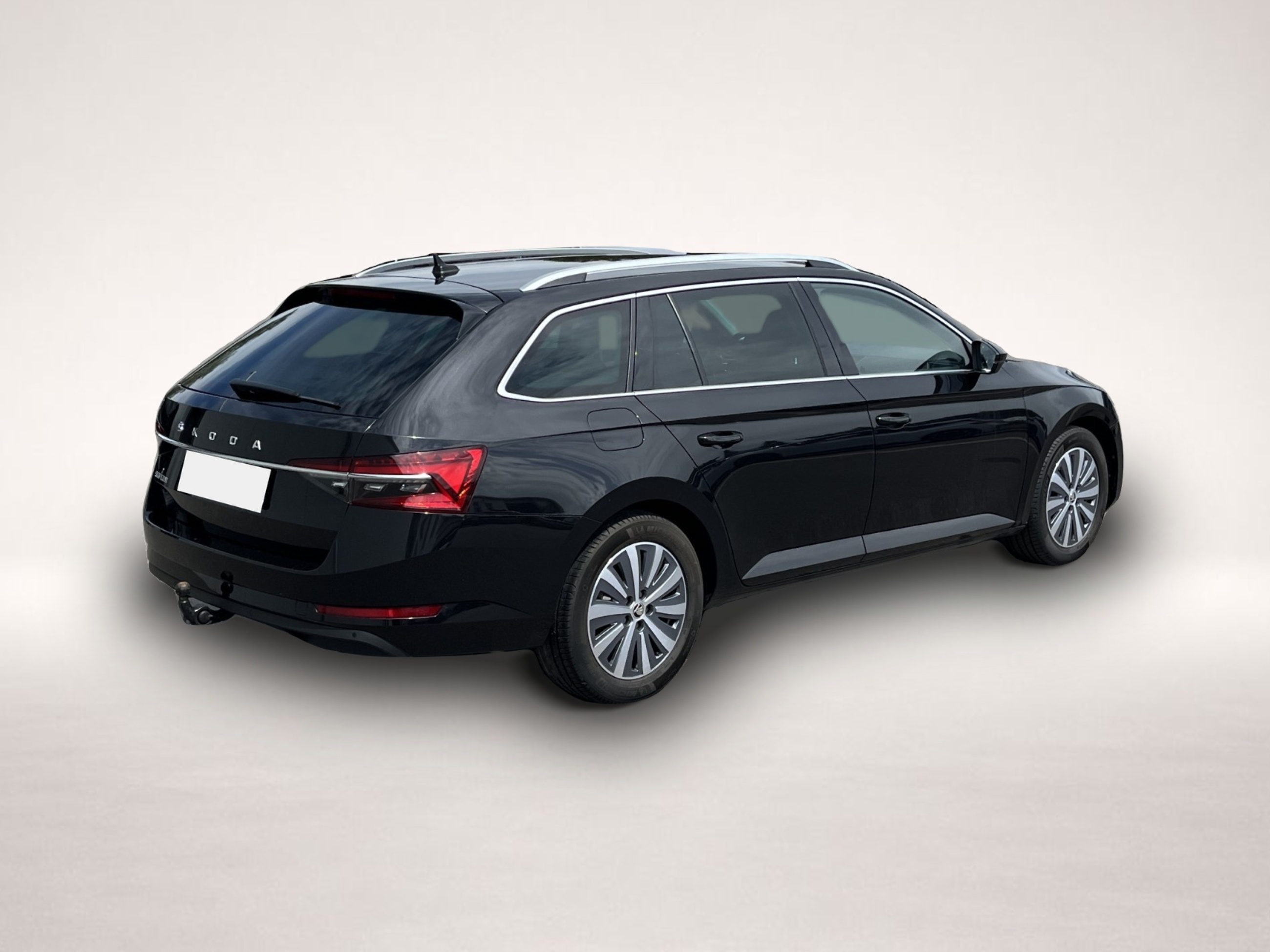 Bild 6 Skoda Superb Combi 2.0 TDI DSG Style AHK VirtCockpit S