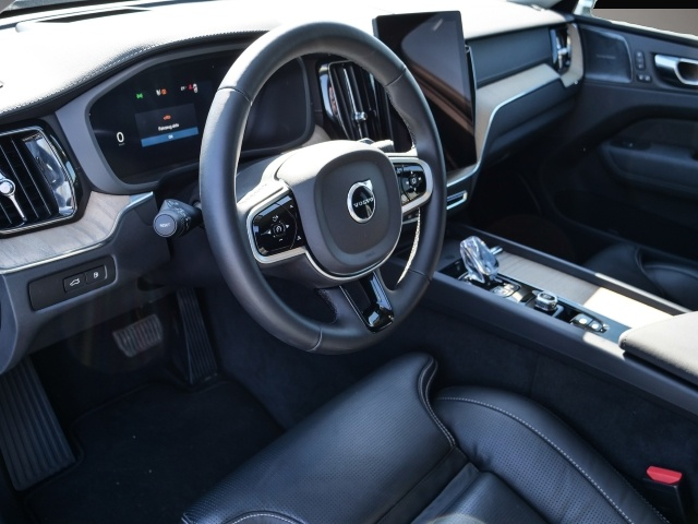 Bild 3 Volvo XC60 FACELIFT Ultra Dark Recharge Plug-In Hybrid