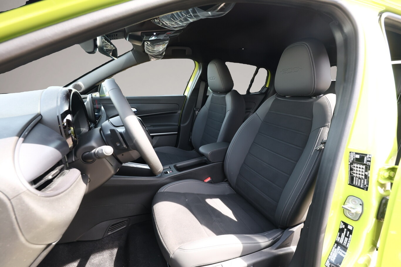 Bild 3 Fiat 600 Hybrid Sport Nav SHZ ACC Kam Keyl PDC PrivG