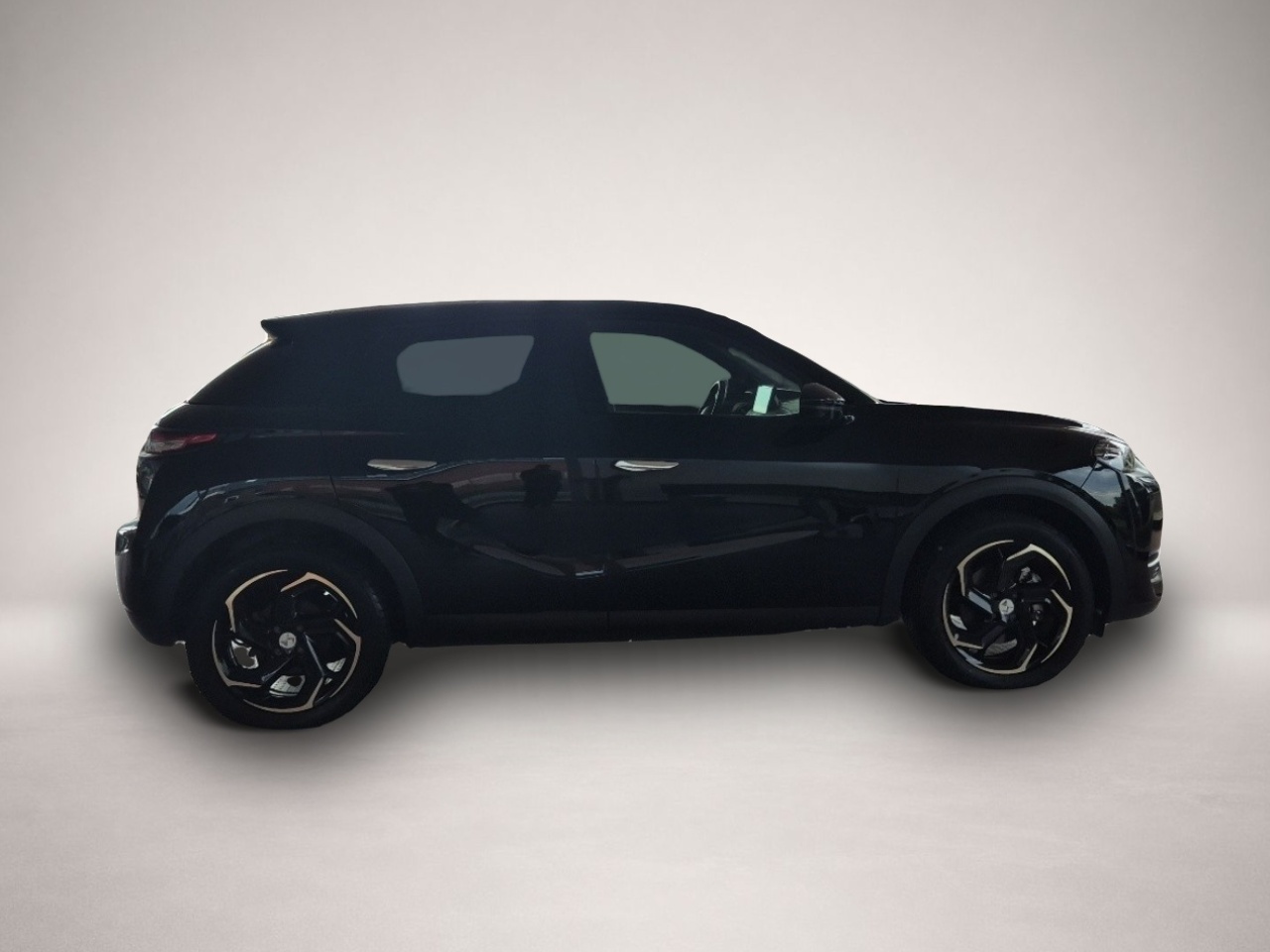 Fotografie 7 des DS Automobiles DS3 Crossback E-Tense Rivoli 11kw Shz Navi Leder