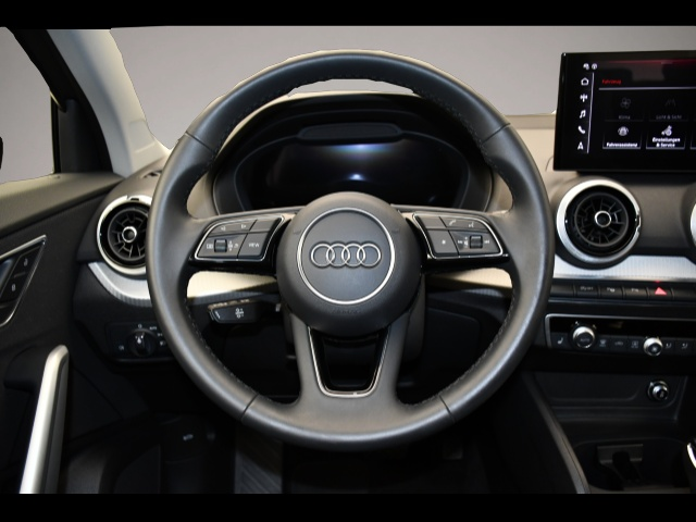 Bild 5 Audi Q2 35 TFSI S tronic S line LED/AHK-Vorb.