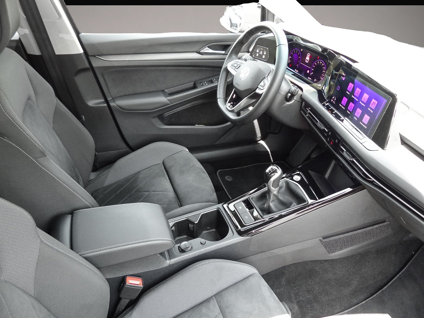 Bild 6 Volkswagen Golf 1.5 TSI Style ALU NAVI LED PLUS