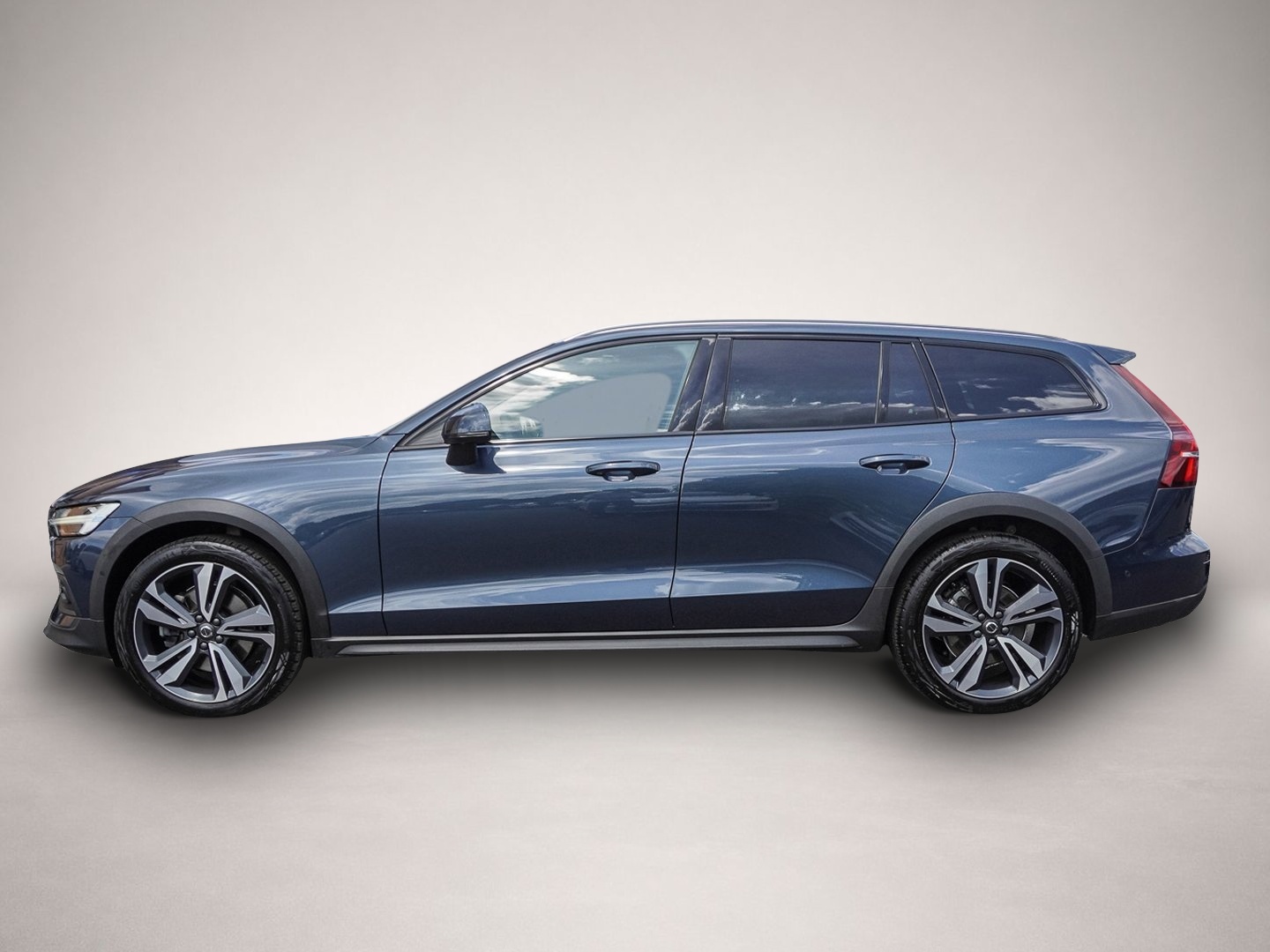Bild 4 Volvo V60 Cross Country B4 AWD Ultimate Head UP Pano 3