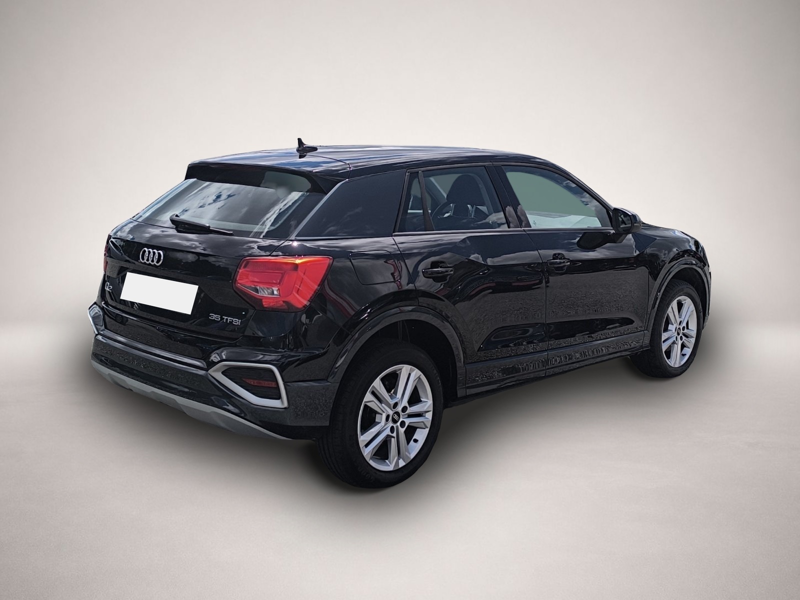 Bild 7 Audi Q2 35 TFSI advanced PDC RFK SHZ