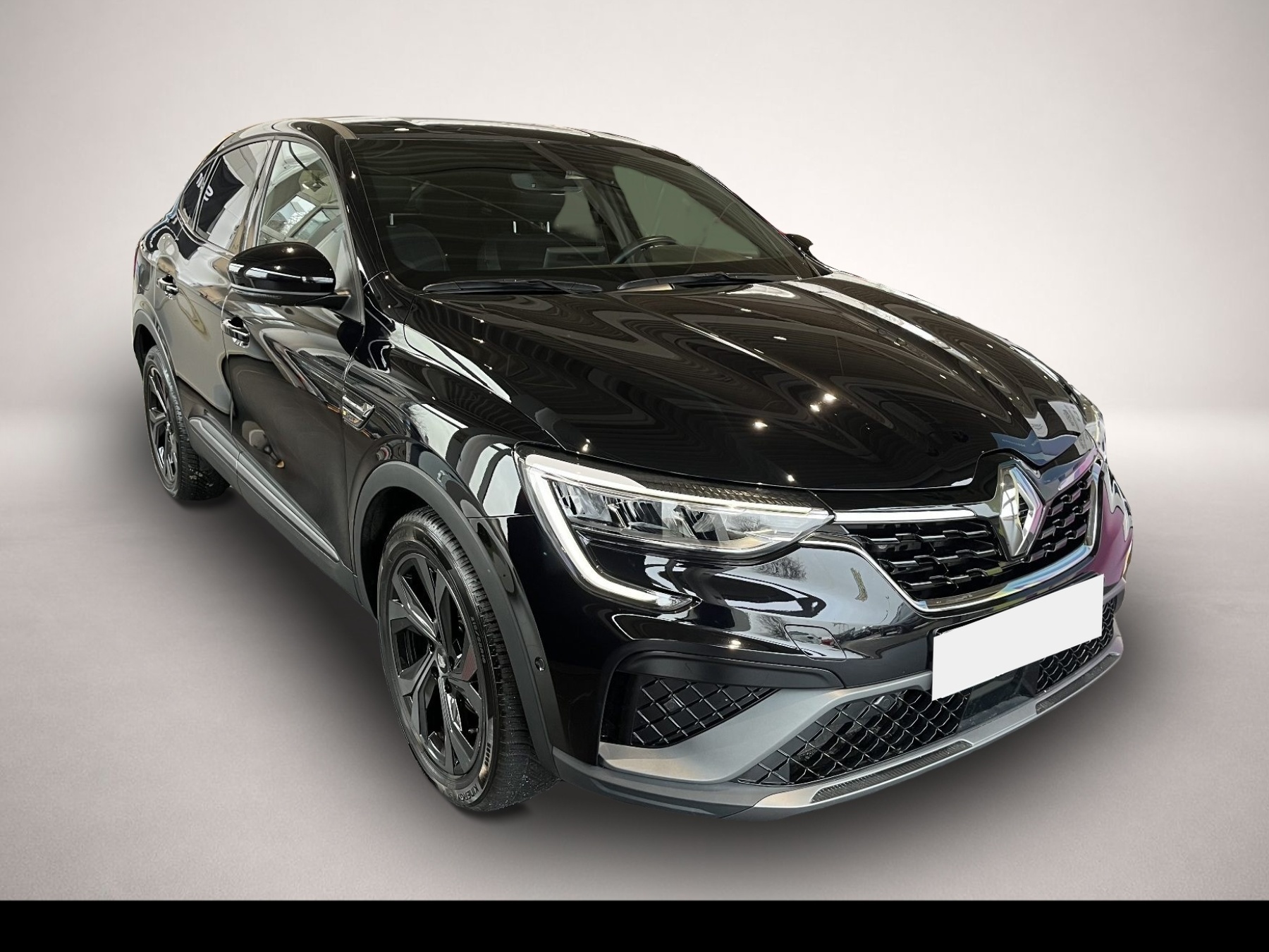 Fotografie des Renault Arkana R.S. LINE TCe 160 EDC (MY22)