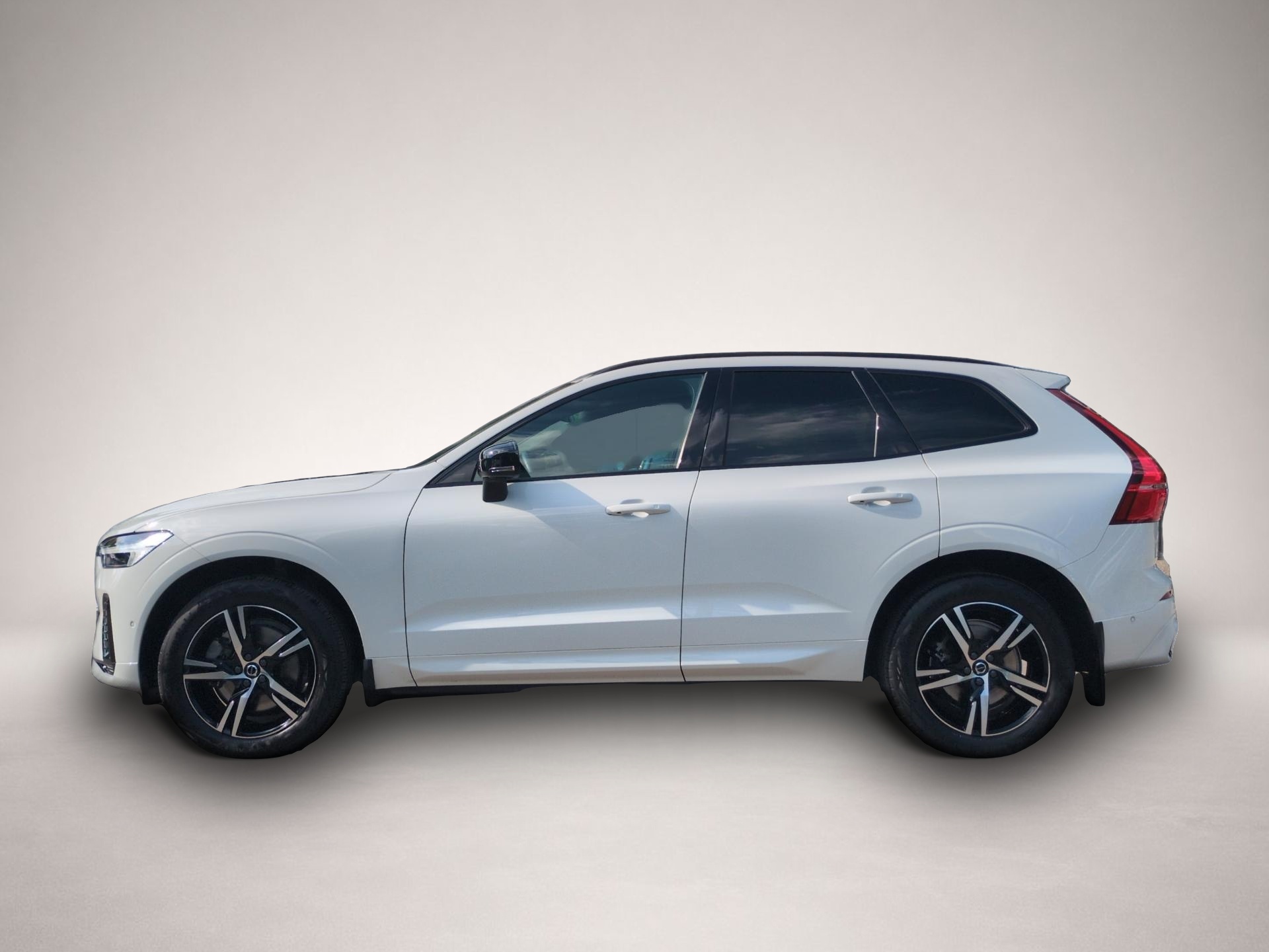Bild 6 Volvo XC60 B4 (Benzin) R-Design 2WD Automatik Bluetoot