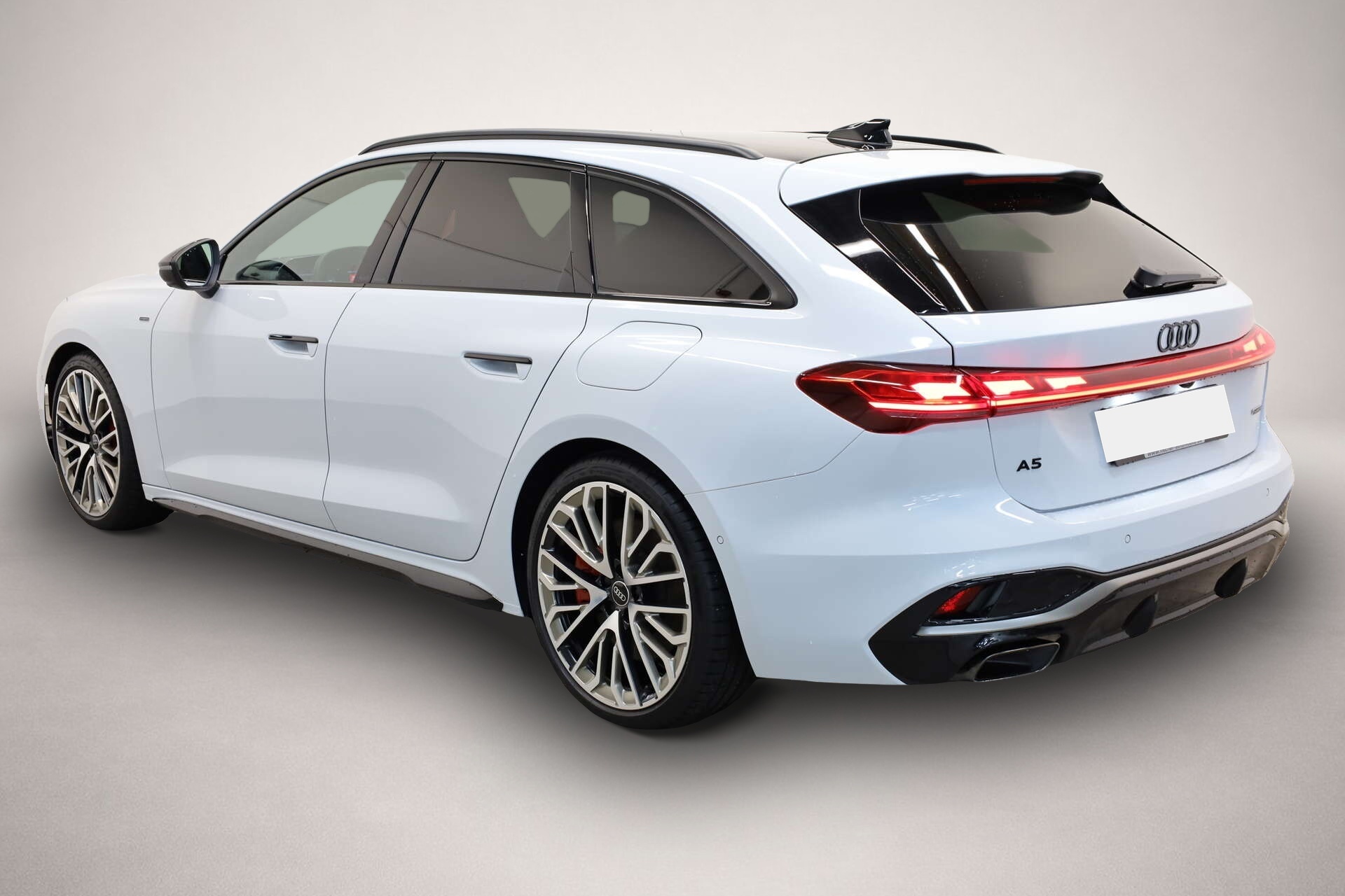 Bild 3 Audi quattro A5 Avant e-hybrid quattro S line edition one