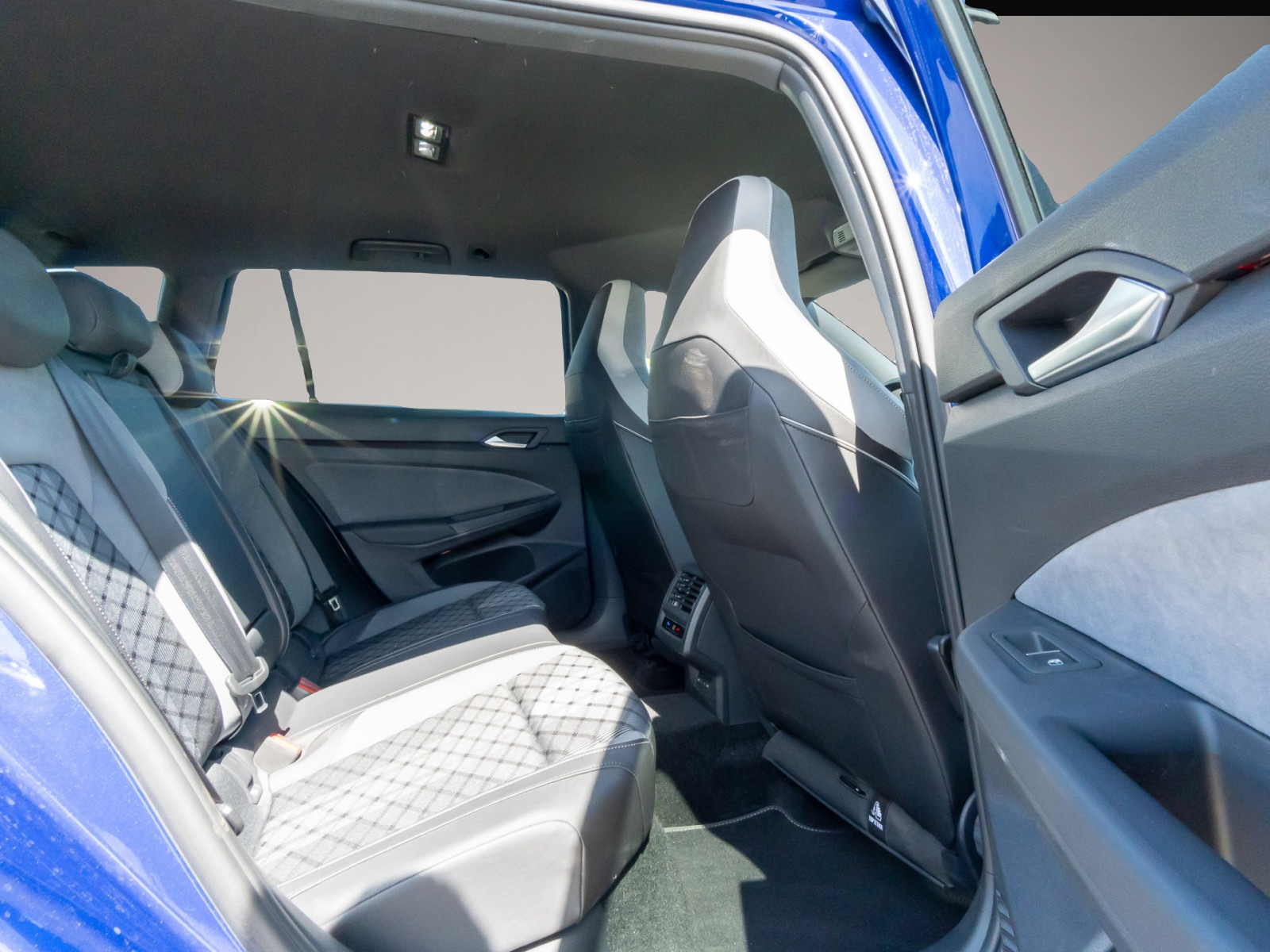 Bild 4 Volkswagen Golf VIII