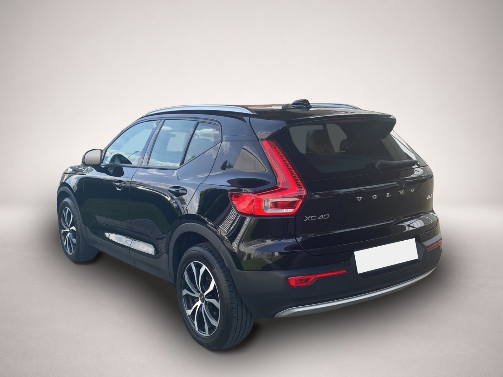 Bild 3 Volvo XC40 D4 Momentum Pro AWD LED+Navi+SHZ+WinP+RFK