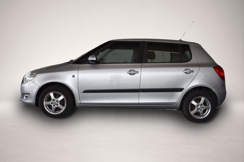 Bild 4 Skoda Fabia 1.2 TSI Ambiente TÜV neu