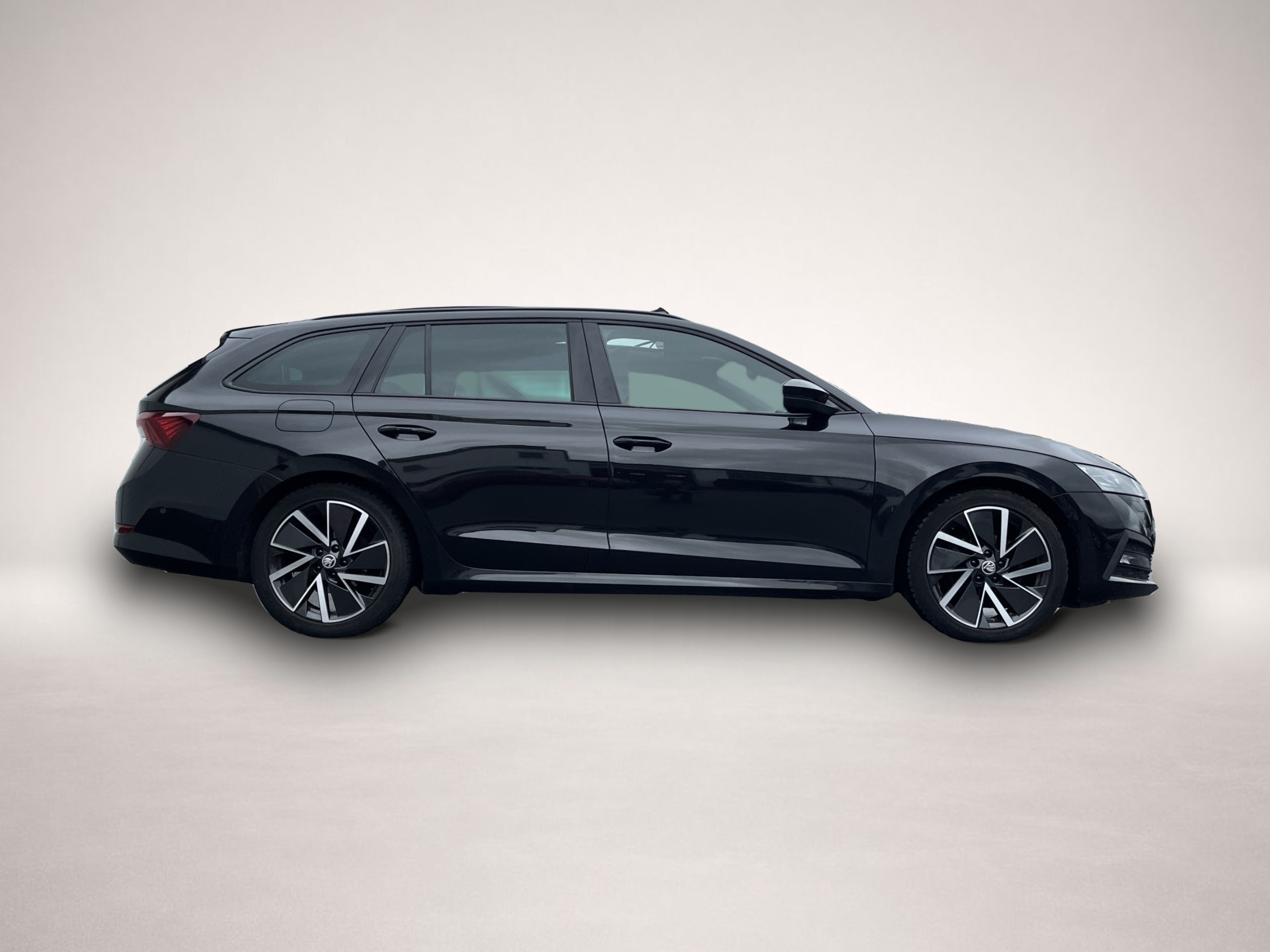 Bild 3 Skoda Octavia Combi 2.0 TDI DSG Sportline HeadUp PANO