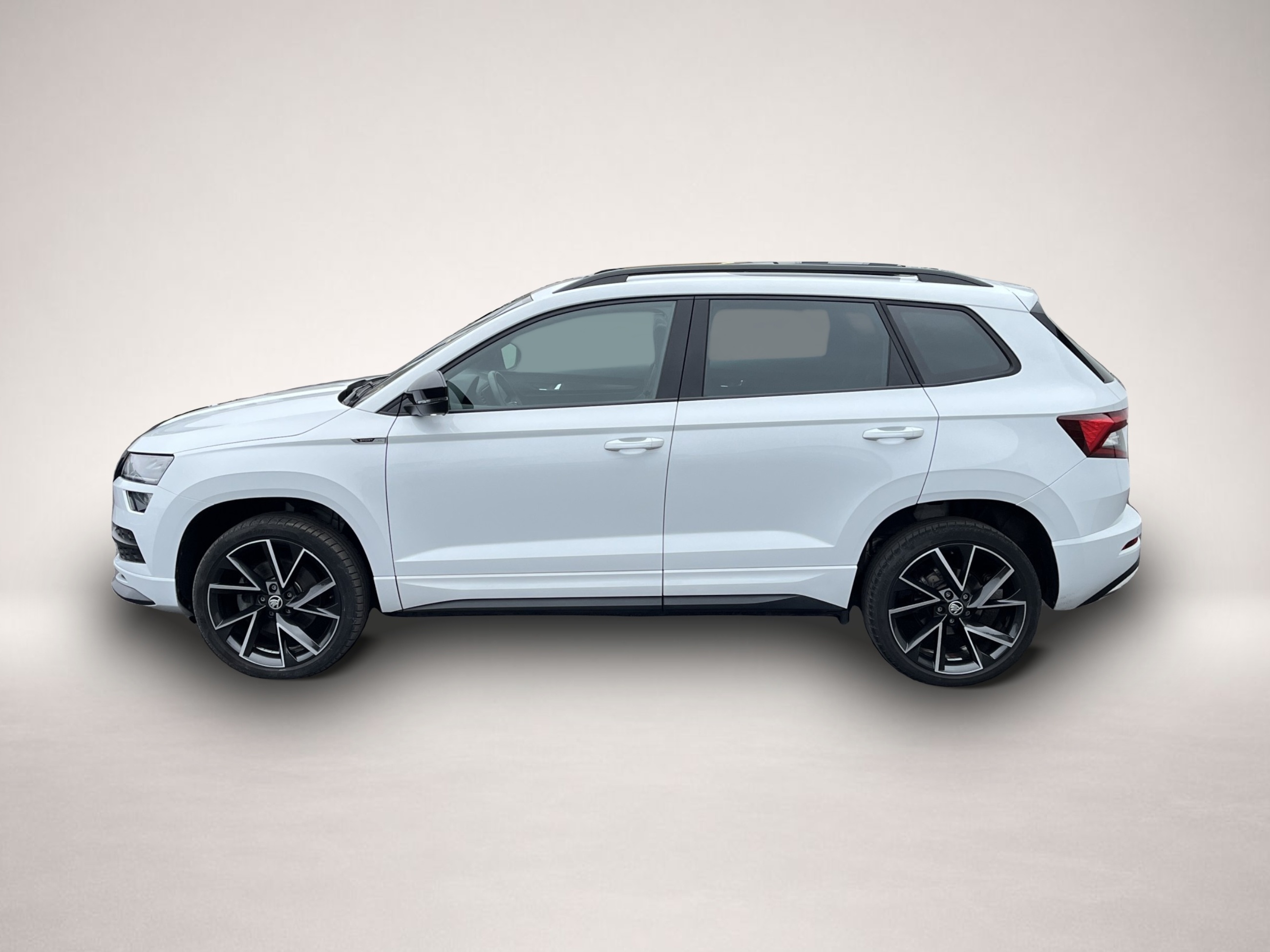 Bild 2 Skoda Karoq 1.5 TSI DSG Sportline AHK Panorama Virtual