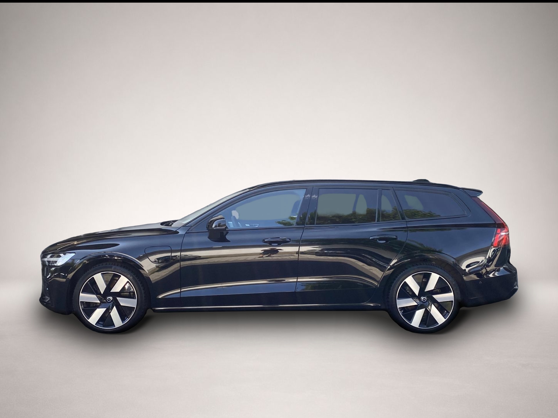 Bild 6 Volvo V60 Ultra Dark Recharge Plug-In Hybrid AWD Navi