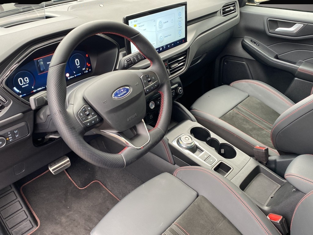 Fotografie 3 des Ford Kuga 1.5 EB ST-Line X*20 Zoll*Pano*B+O*ACC
