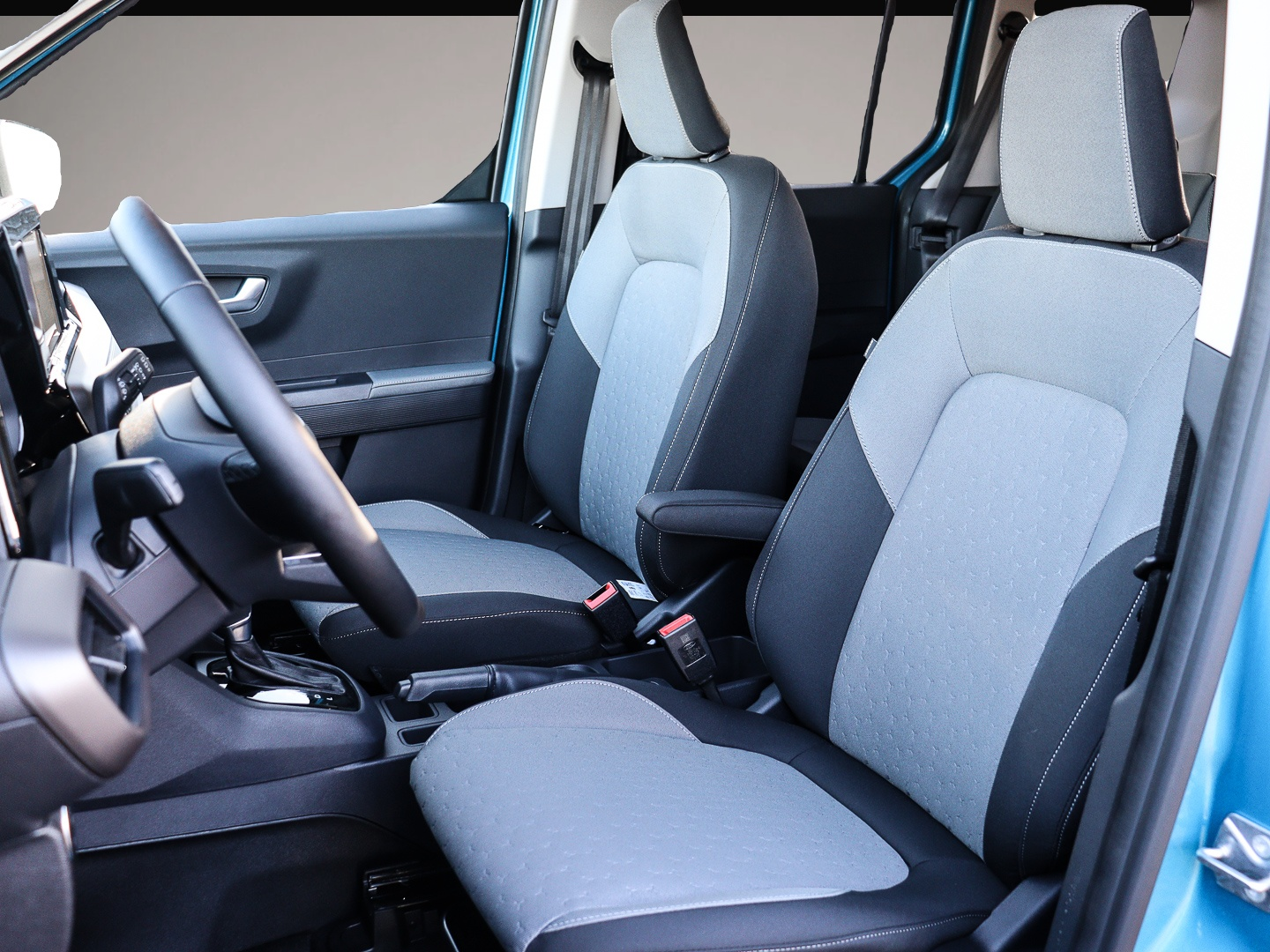 Bild 6 Ford Tourneo Courier Titanium 1.0l 125PS AHK Winter 2