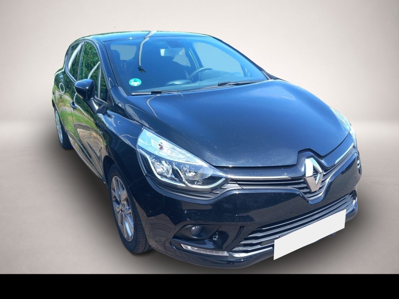 Bild 2 Renault Clio IV 0.9 TCe 90 Limited Nav PDC KeyL SHZ 16Z