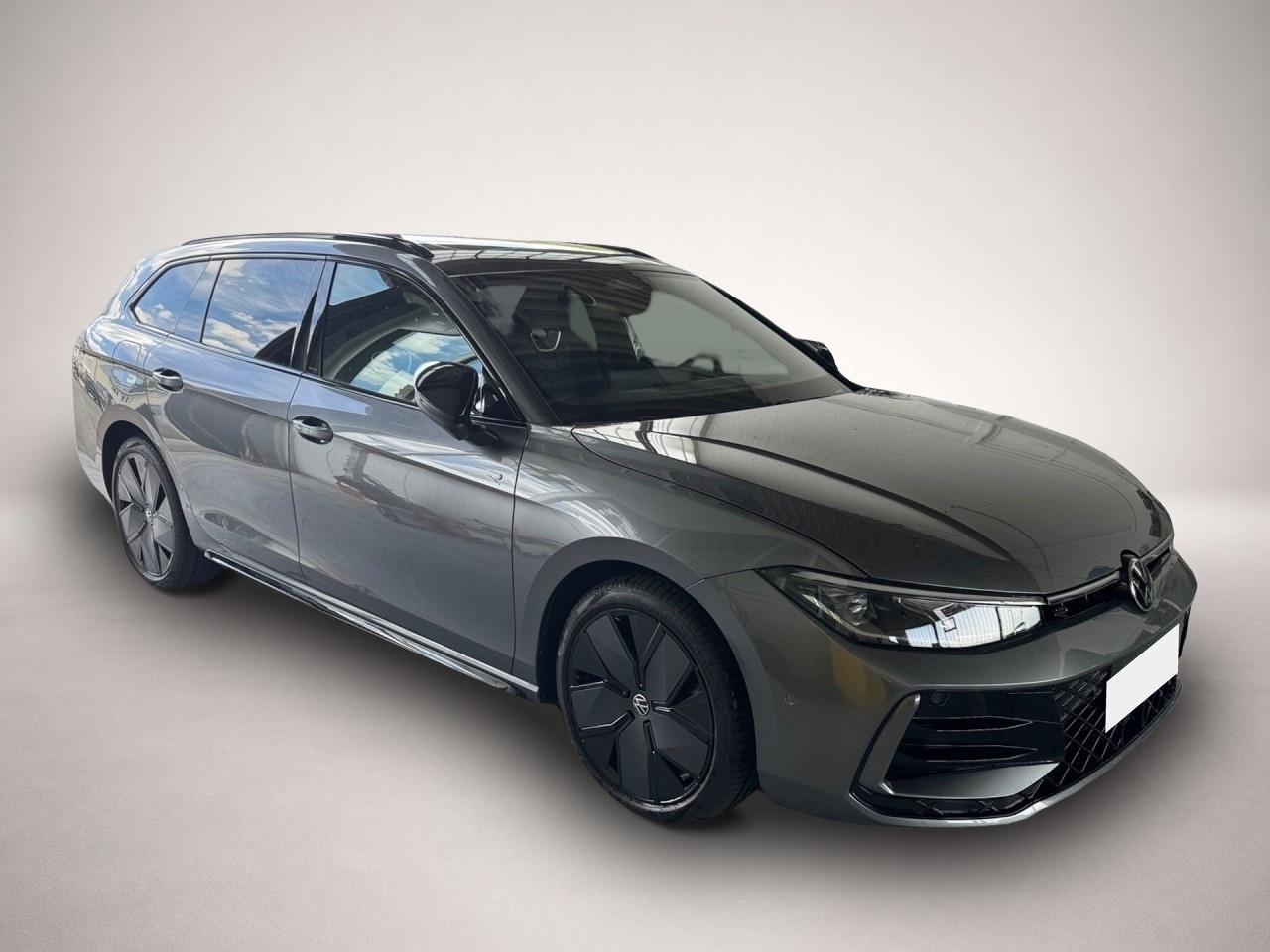 Bild 2 Volkswagen Passat Variant 2.0TSI DSG R-Line 4-Motion