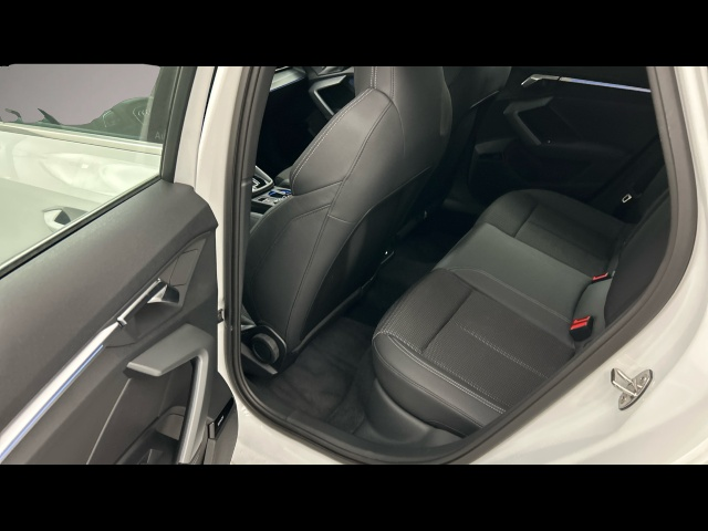 Bild 7 Audi A3 Sportback 35TFSI S tronic S-Line ACC/PANO/MAT