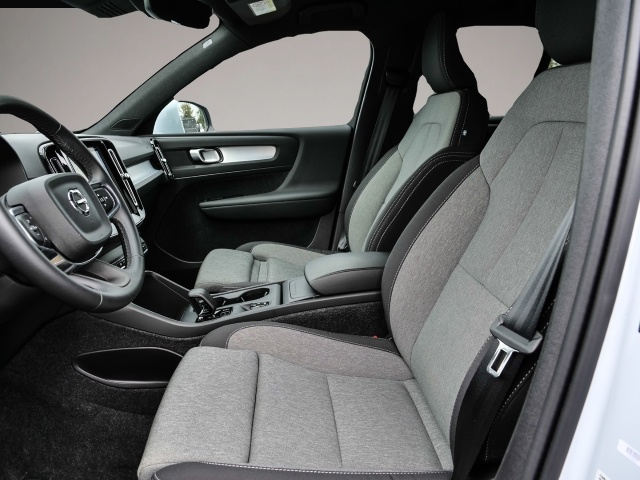 Fotografie 4 des Volvo XC40 Core 2WD Digitales Cockpit Memory Sitze Sou