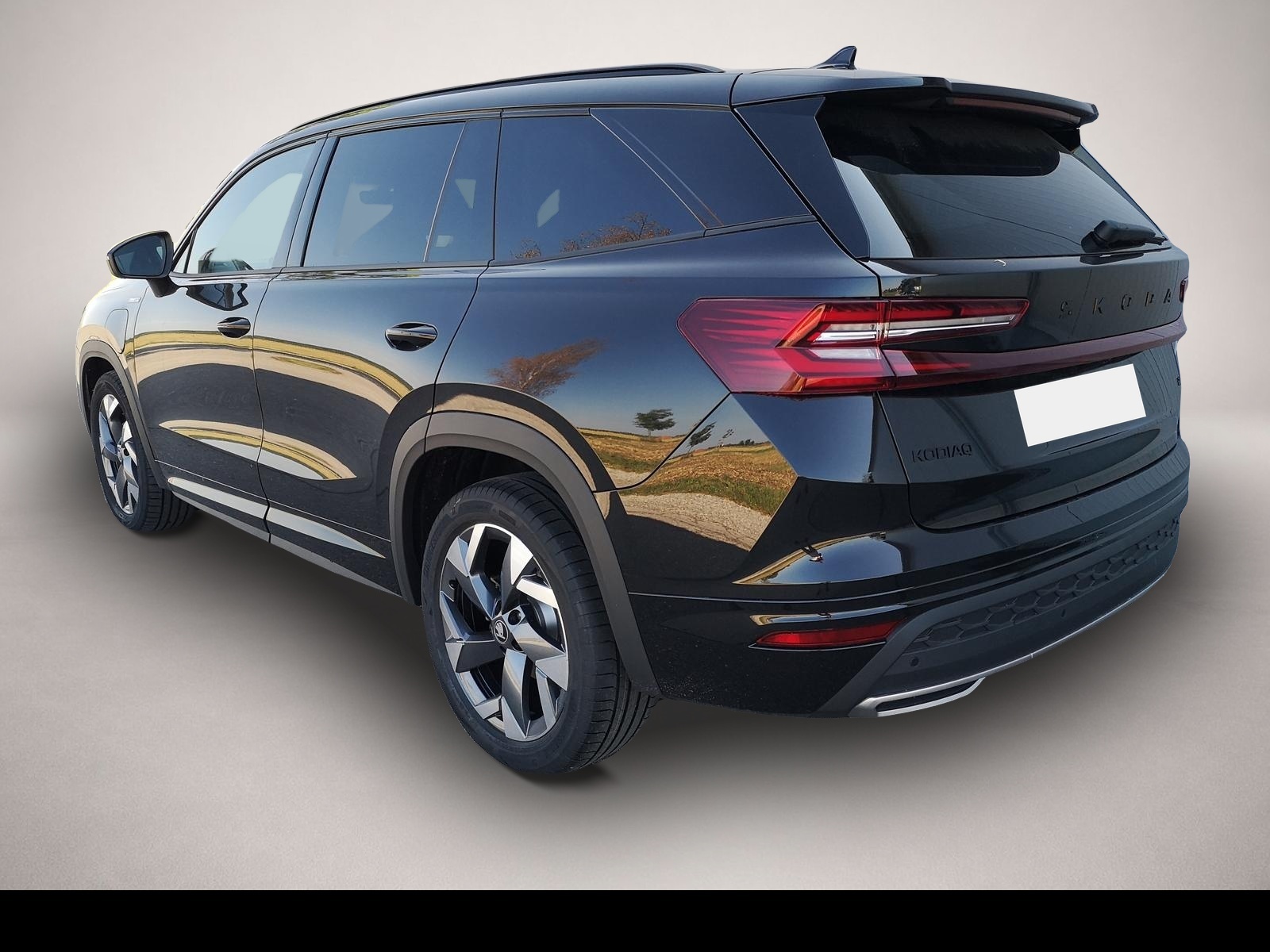 Bild 2 Skoda Kodiaq 1.5 TSI iV DSG eHybrid Sportline Matrix T