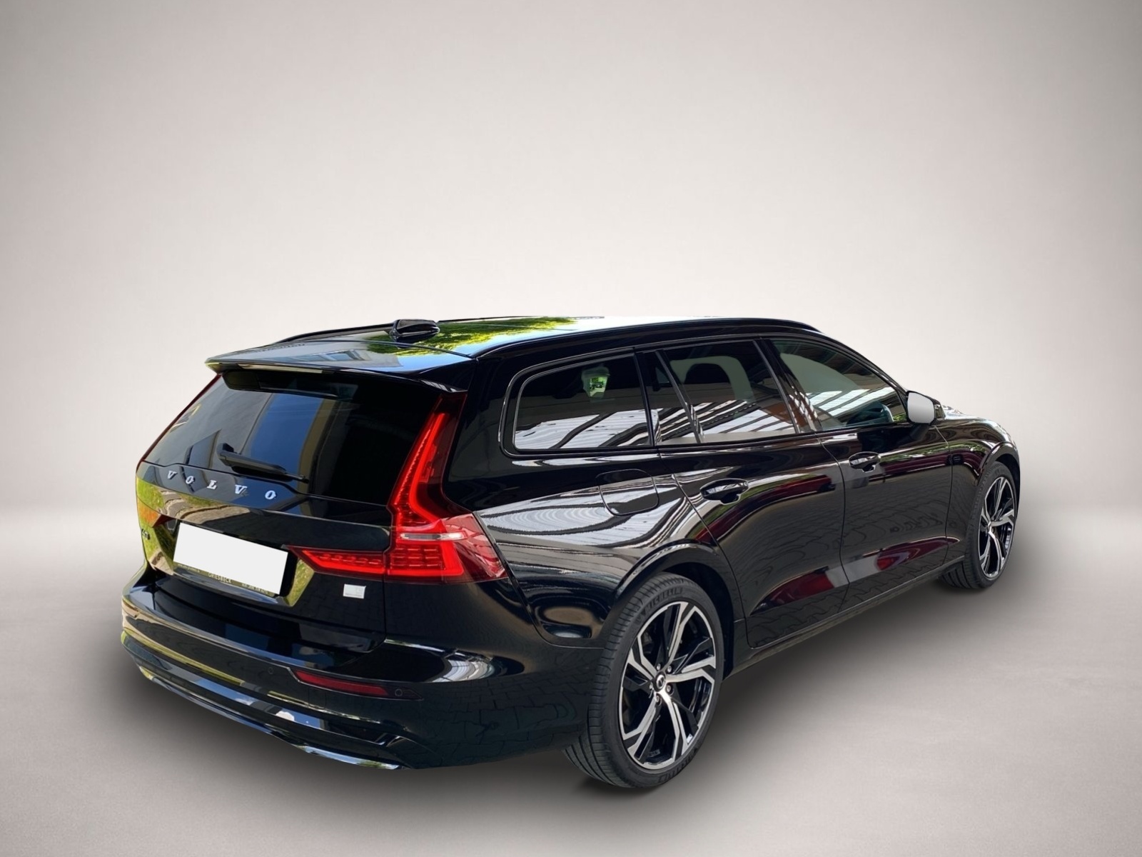 Bild 5 Volvo V60 Kombi T8 Plus Dark Recharge WiPa*LED*Navi*DA