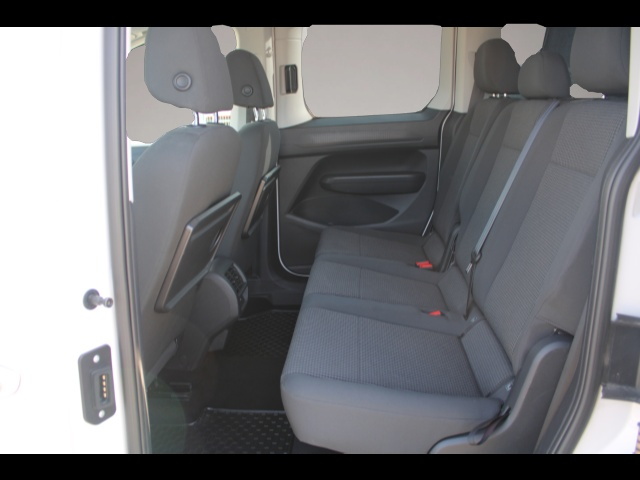Bild 5 Volkswagen Caddy Kombi 2.0 TDI DSG AHK/Tempo/Einparkhi