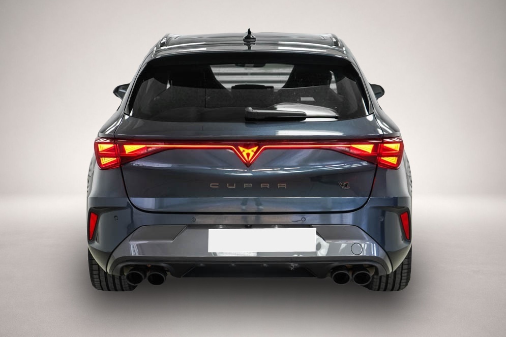 Fotografie des Cupra Leon ST 2,0 TSI DSG 4x4 VZ - LAGER
