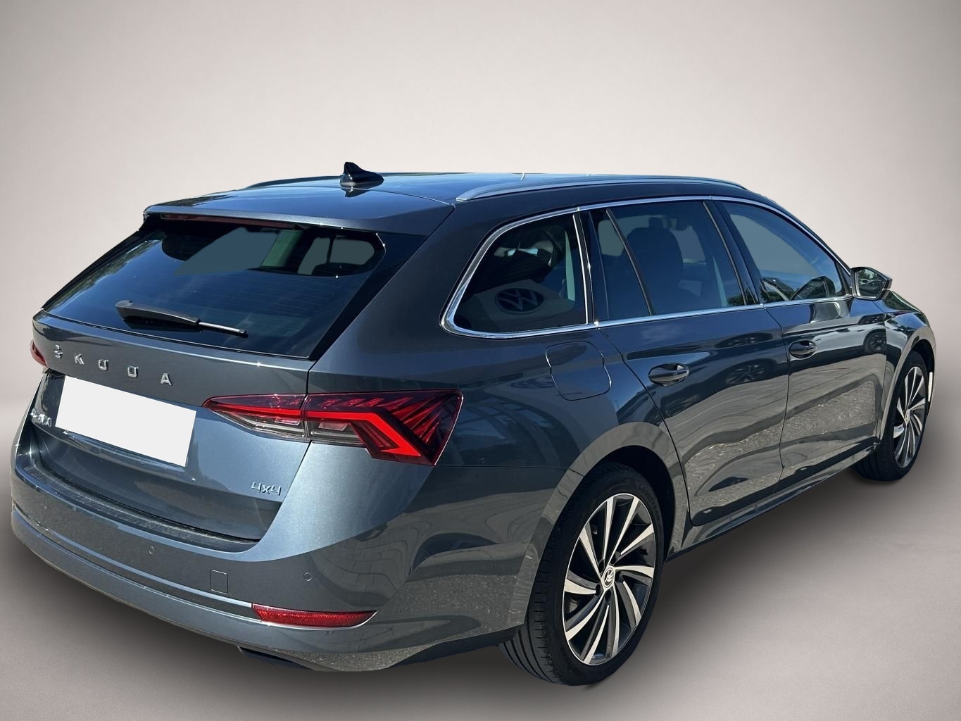 Bild 5 Skoda Octavia Combi 2.0 TDI DSG 4x4 STYLE STANDHEIZUNG