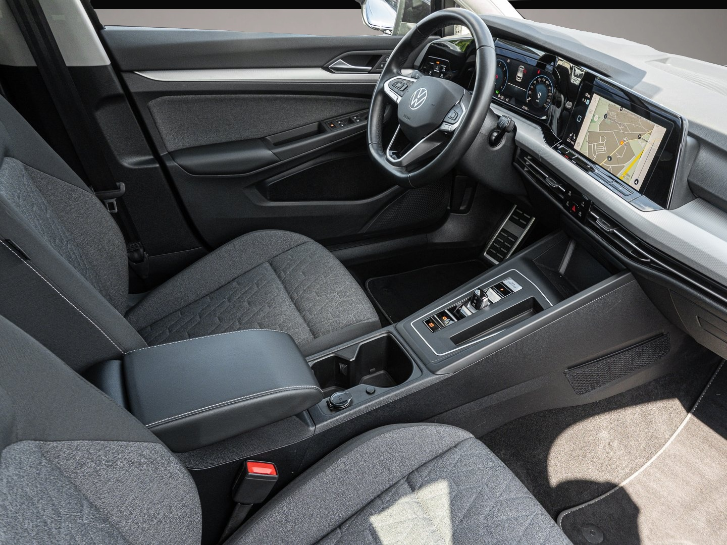 Bild 6 Volkswagen Golf 2.0 TDI DSG Life MOVE