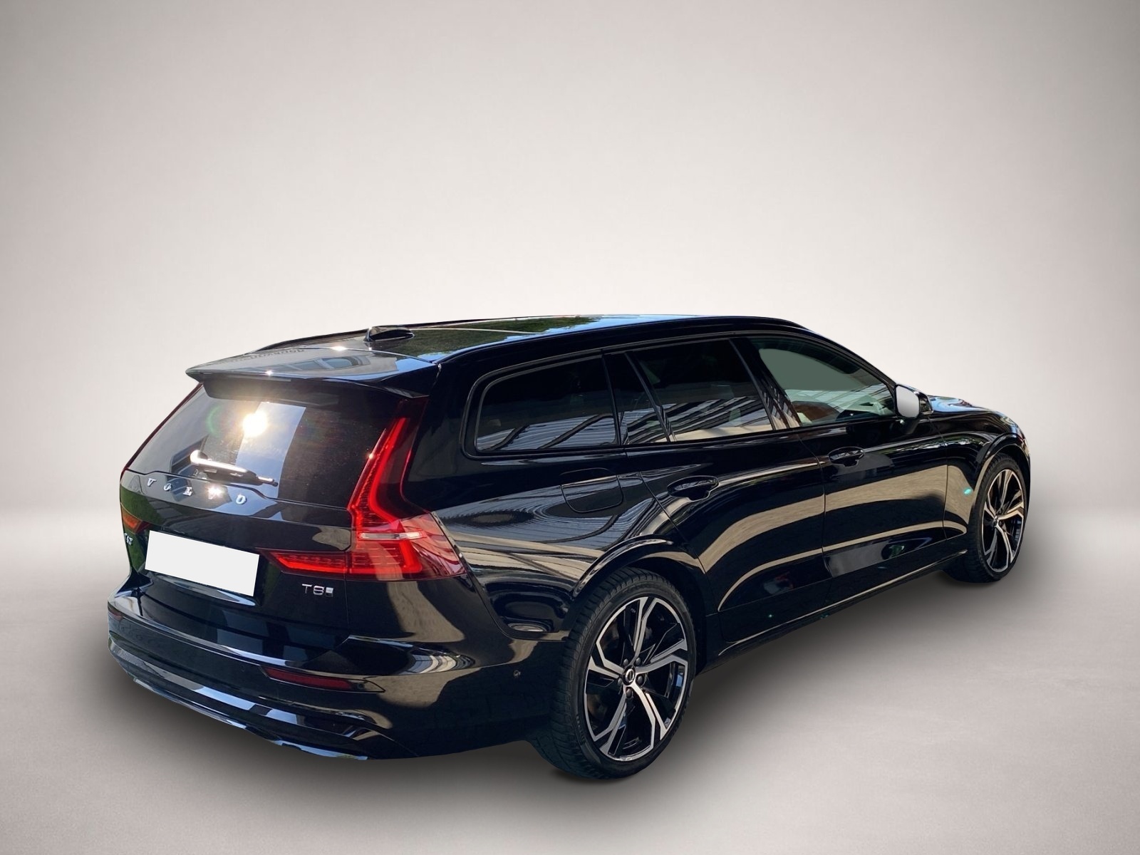 Bild 5 Volvo V60 Kombi T8 Ultra Dark Recharge WiPa*LED*Navi*