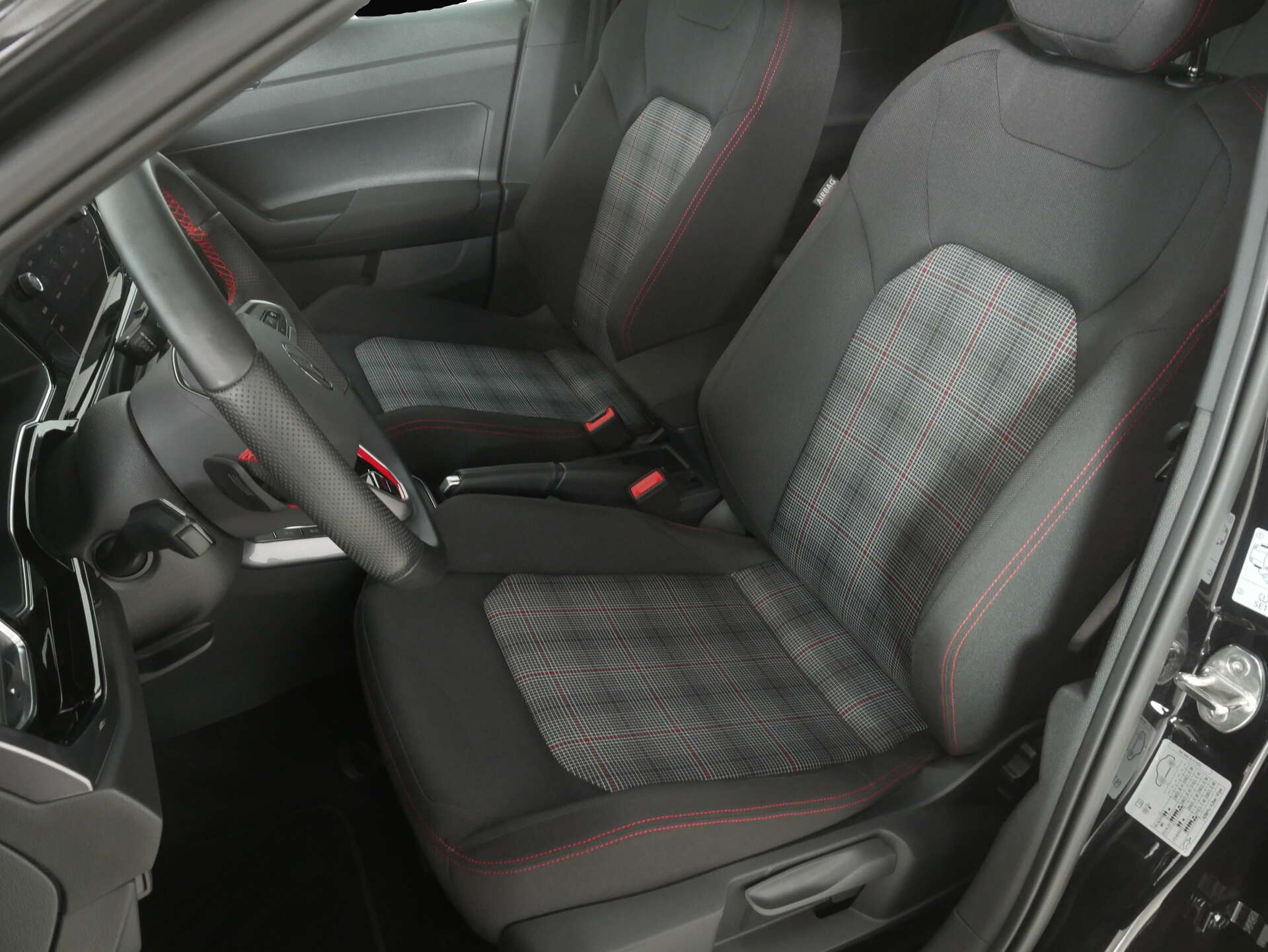 Bild 6 Volkswagen Polo 2.0 TSI GTI