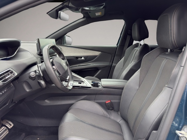 Bild 7 Peugeot 3008 GT 1.2 PT LED+NAVI+ACC+SITZHZG+PDC+CAM+