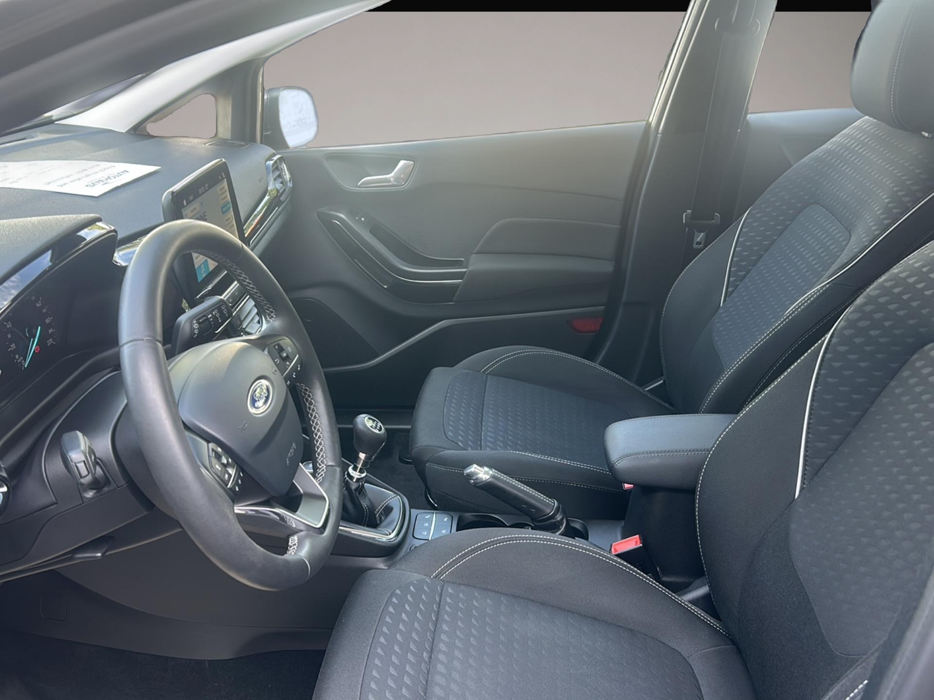 Bild 7 Ford Fiesta Titanium Bluetooth LED Klima Einparkhilfe