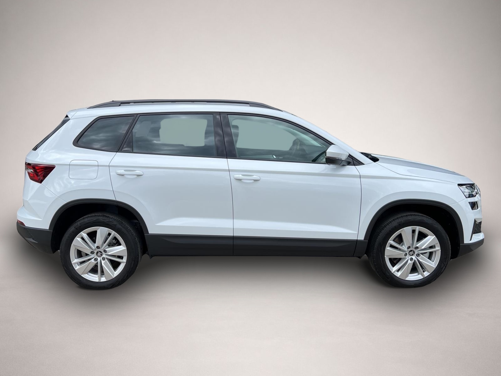 Bild 6 Skoda Karoq 1.5 TSI Selection ACC KAMERA AHK-VORB. BEH