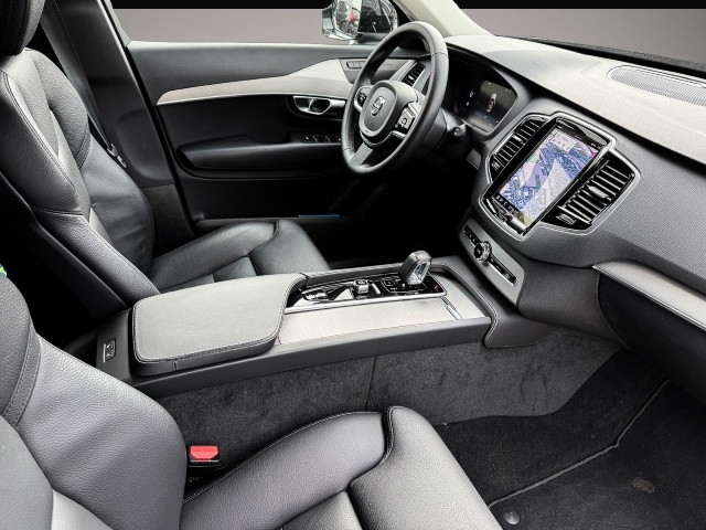 Bild 3 Volvo XC90 Core AWD 7-Sitzer StandHZG Digitales Cockpi