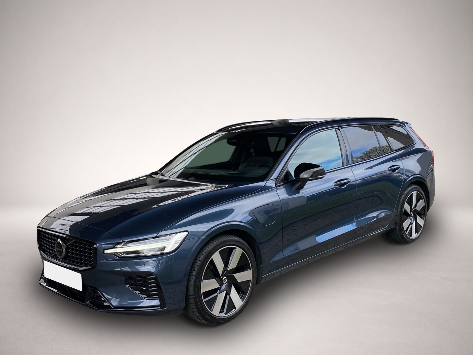 Fotografie Volvo V60 Kombi T8 Ultra Dark Recharge WiPa*SHZ*DAB*LE