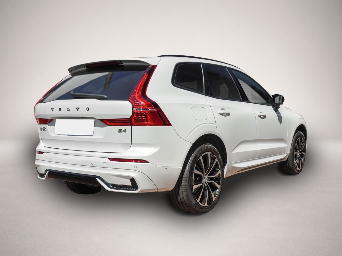 Bild 2 Volvo XC60 Plus Dark 2WD StandHZG Leder Digitales Cock