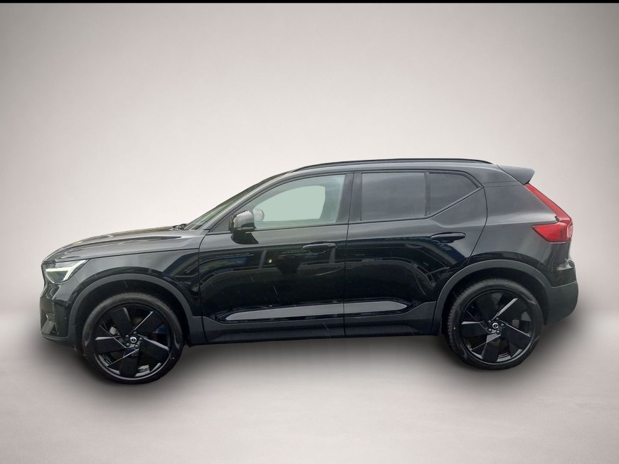 Bild 3 Volvo XC40 B3 B DKG Plus Black Edition STDHZ*360°View