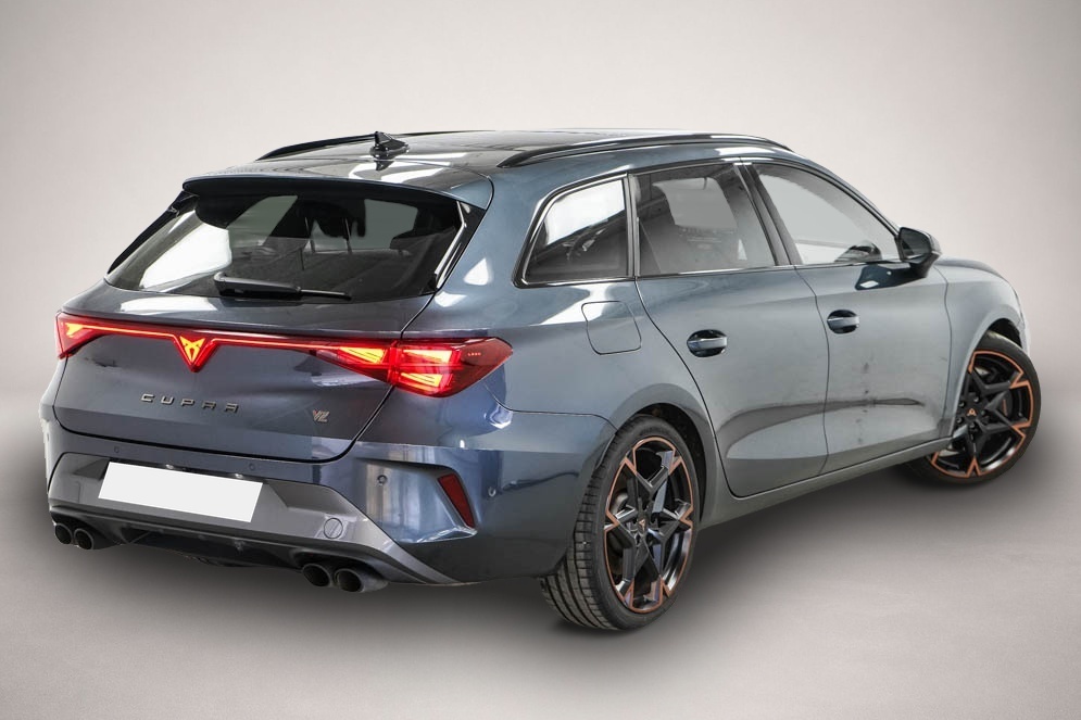 Fotografie des Cupra Leon ST 2,0 TSI DSG 4x4 VZ - LAGER