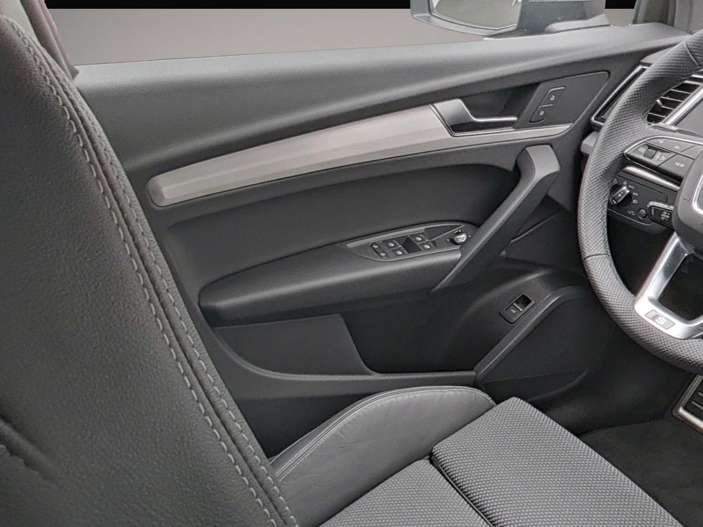 Bild 5 Audi Q5 Sportback 40 TDI S-tronic qu. 2x s-line PANO