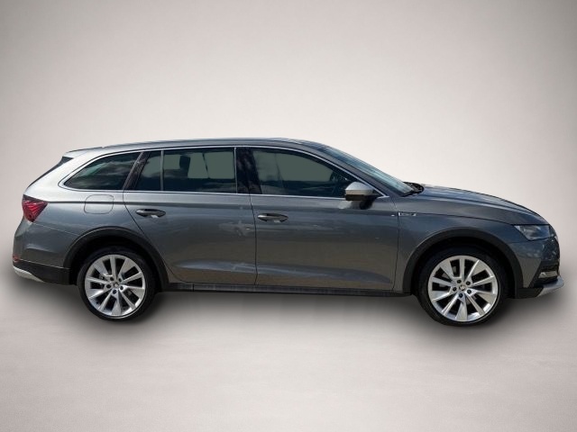 Bild 6 Skoda Octavia Combi 2.0 TDI DSG 4x4 Scout Navi,AHK,e.H