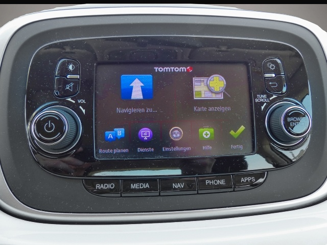 Bild 5 Fiat 500X Urban Look Dyn. Kurvenlicht Mehrzonenklima