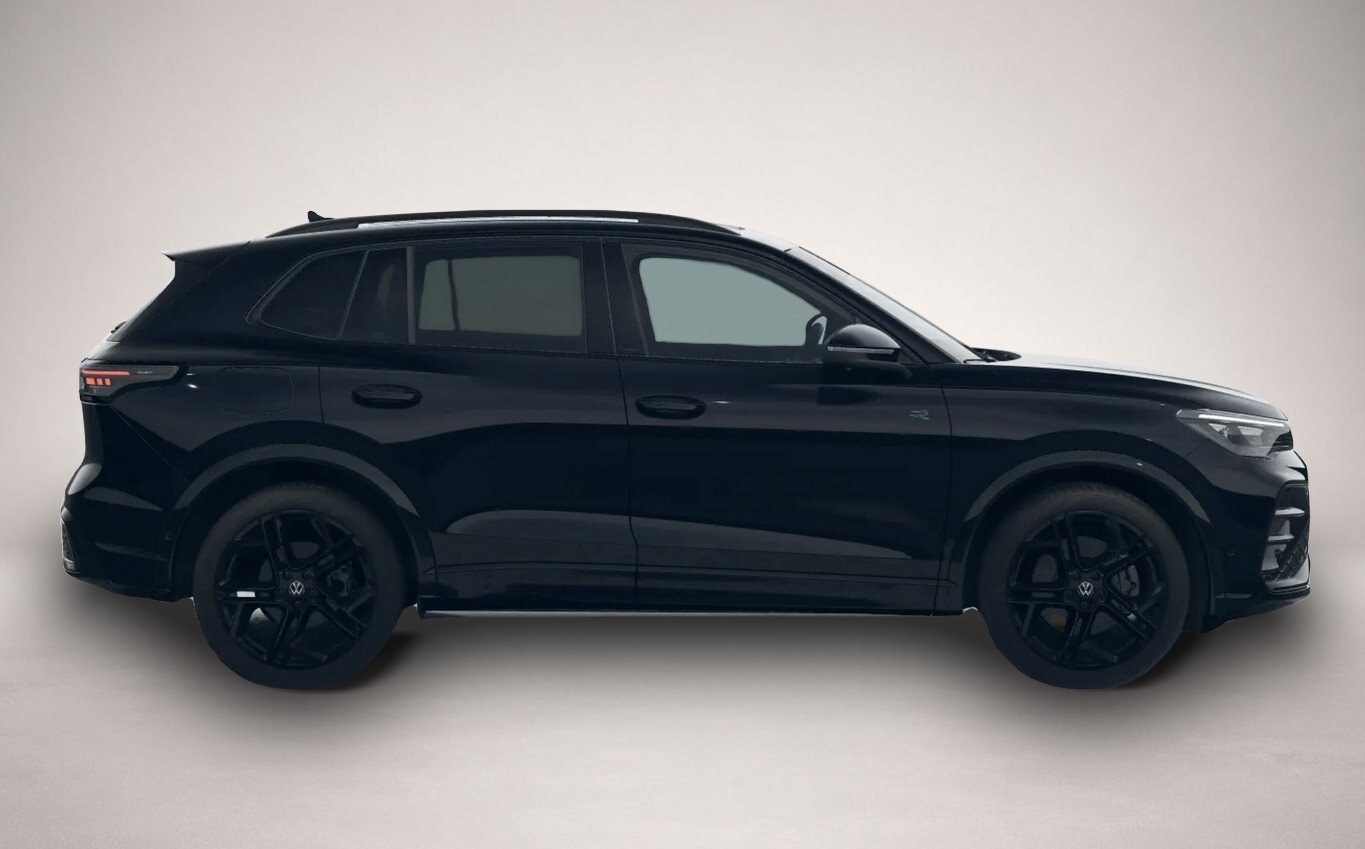 Fotografie 3 des Volkswagen Tiguan R-Line 4M Pano Nav AHK Matrix LM20Z PrivG
