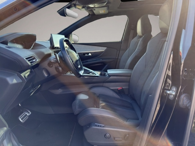 Bild 7 Peugeot 5008 GT 1.2 PT +FOCAL+PANO+CAM+SHZ+NAVI+LED+