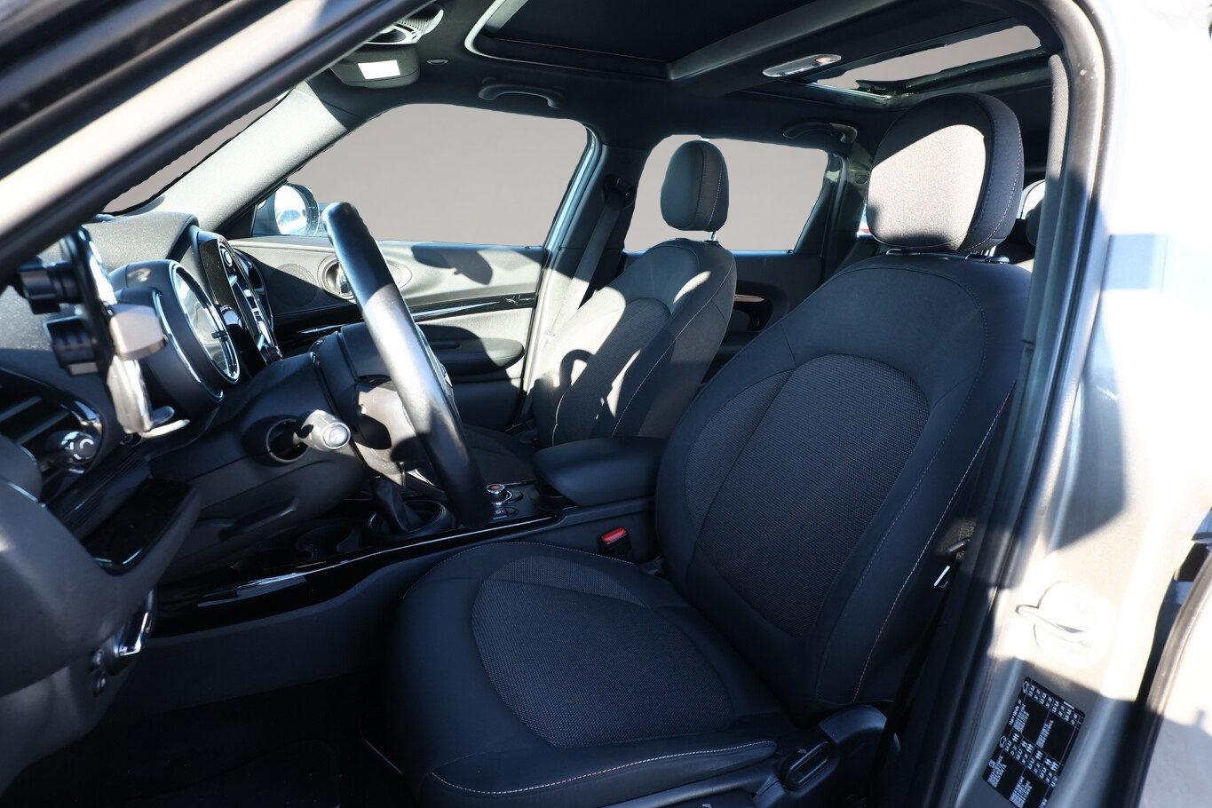 Fotografie 5 des MINI ONE Clubman One 102 Aut. Pano Nav PDC SHZ LM17Z Temp