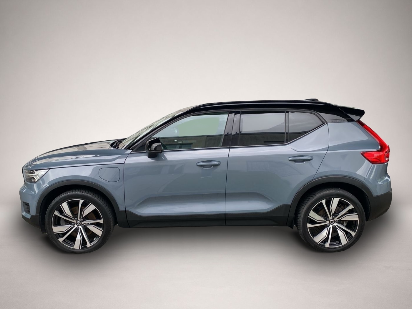 Bild 2 Volvo XC40 echarge T4 R Design Recharge