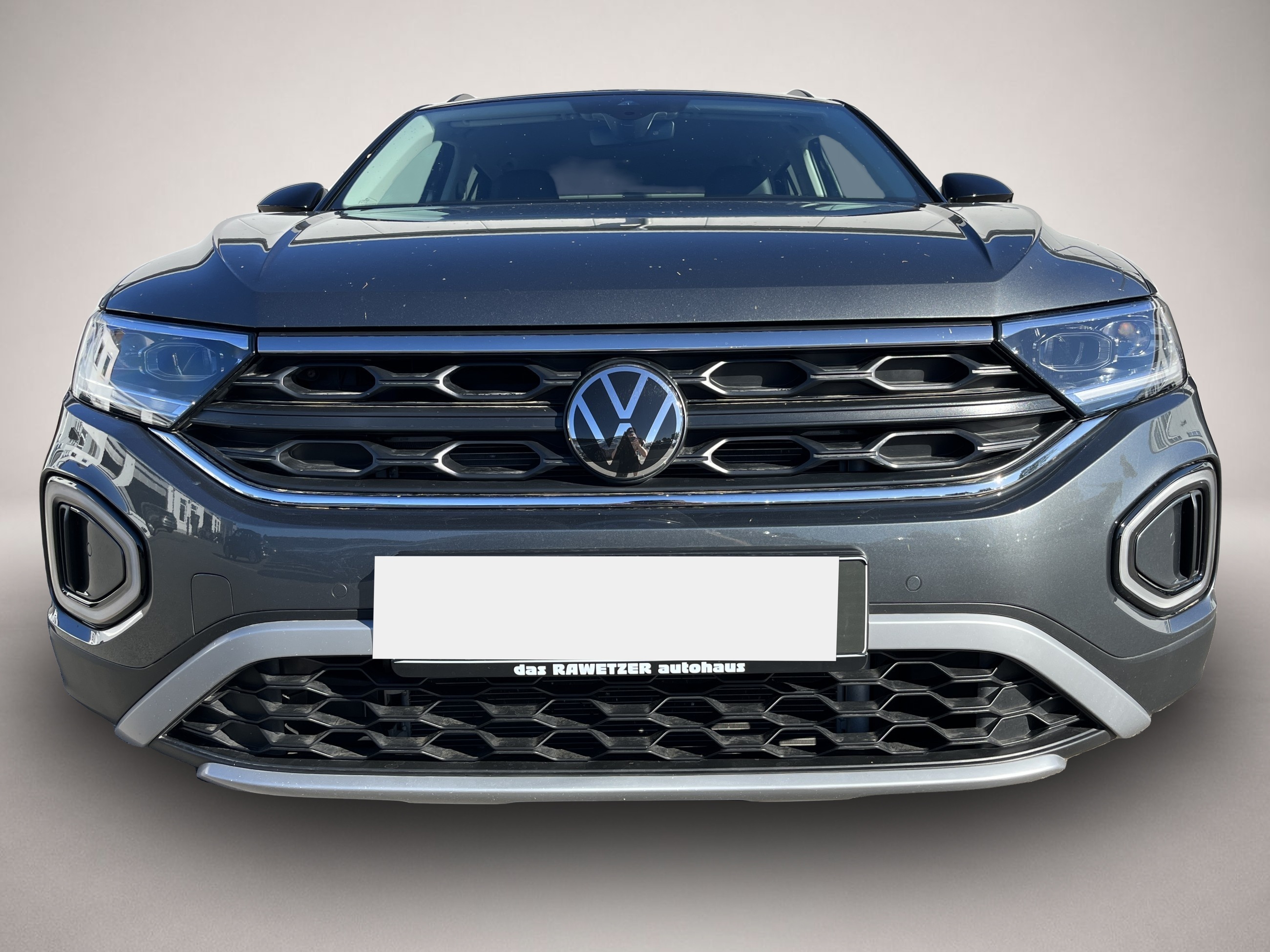 Fotografie des Volkswagen T-Roc 2.0 TDI DSG GOAL AHK Parklenk RFK Navi Tra